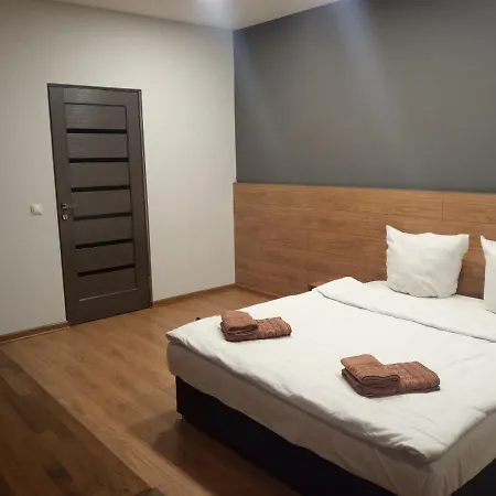 Apartment 1-комнатная вип уровня посуточно в ужгороде. ул.другетов Uschhorod