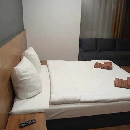 Apartment 1-комнатная вип уровня посуточно в ужгороде. ул.другетов