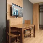1-комнатная вип уровня посуточно в ужгороде. ул.другетов Apartament Użhorod